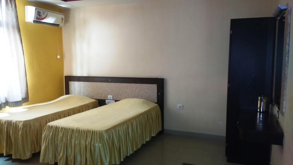 غاواهاتي Hotel Parshuram المظهر الخارجي الصورة