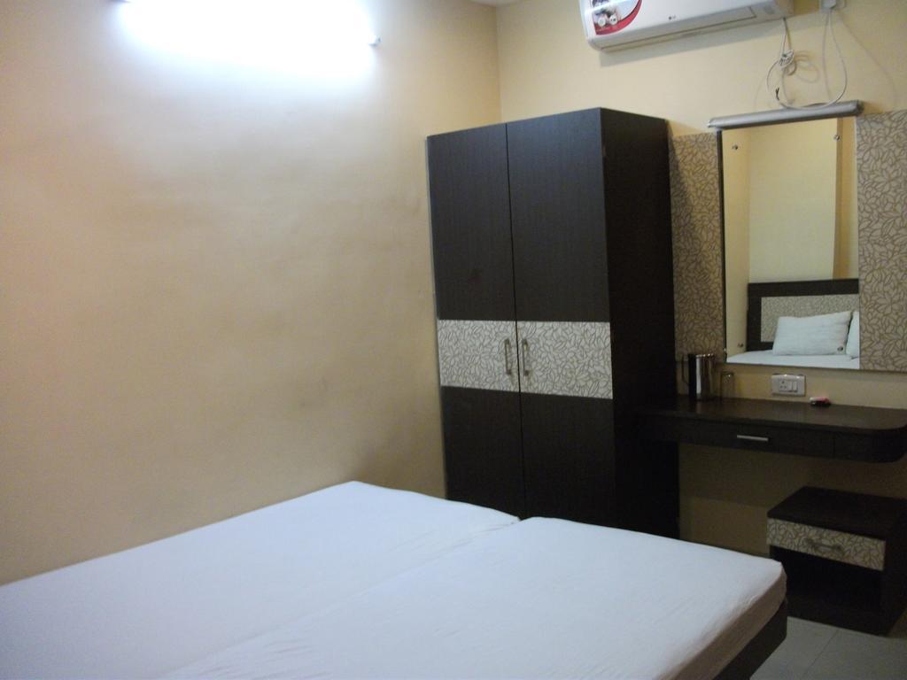غاواهاتي Hotel Parshuram المظهر الخارجي الصورة
